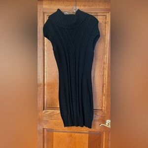 Sparkly sweater dress with short sleeves